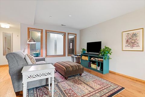 Tiny photo for 407 S Oak Park Avenue #H, Oak Park, IL 60302 (MLS # 12586861)