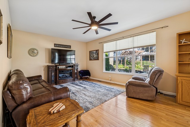 1804 Redwood Lane