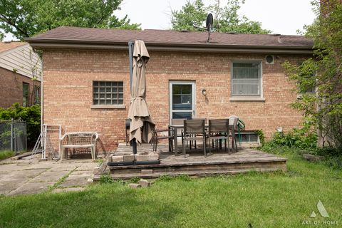 Tiny photo for 18625 Homewood Avenue, Homewood, IL 60430 (MLS # 12663209)