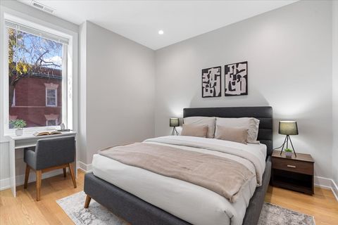 Tiny photo for 3653 W Barry Avenue #2W, Chicago, IL 60618 (MLS # 12516365)