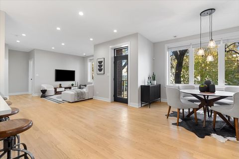 Tiny photo for 3653 W Barry Avenue #2W, Chicago, IL 60618 (MLS # 12516365)