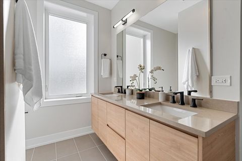 Tiny photo for 3653 W Barry Avenue #2W, Chicago, IL 60618 (MLS # 12516365)