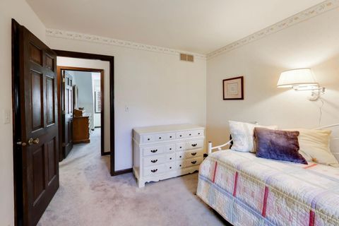 Tiny photo for 211 Woody Way, Oakwood Hills, IL 60013 (MLS # 12589198)