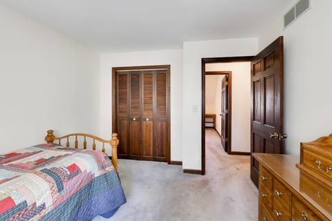 Tiny photo for 211 Woody Way, Oakwood Hills, IL 60013 (MLS # 12589198)