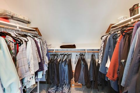 Tiny photo for 211 Woody Way, Oakwood Hills, IL 60013 (MLS # 12589198)