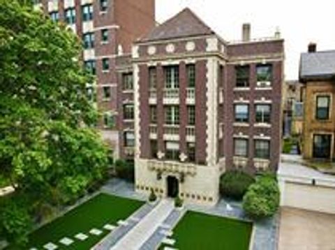 633 W Deming Place 2A Chicago IL 60614