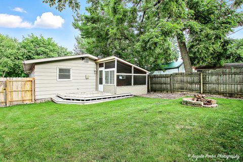 Tiny photo for 33648 N Oakland Drive, Gages Lake, IL 60030 (MLS # 12463073)