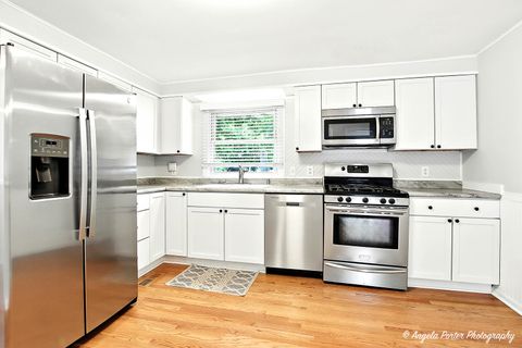 Tiny photo for 33648 N Oakland Drive, Gages Lake, IL 60030 (MLS # 12463073)