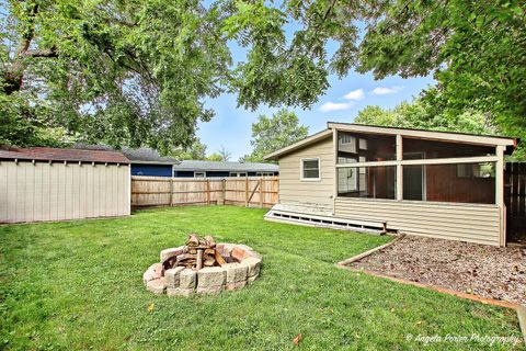 Tiny photo for 33648 N Oakland Drive, Gages Lake, IL 60030 (MLS # 12463073)