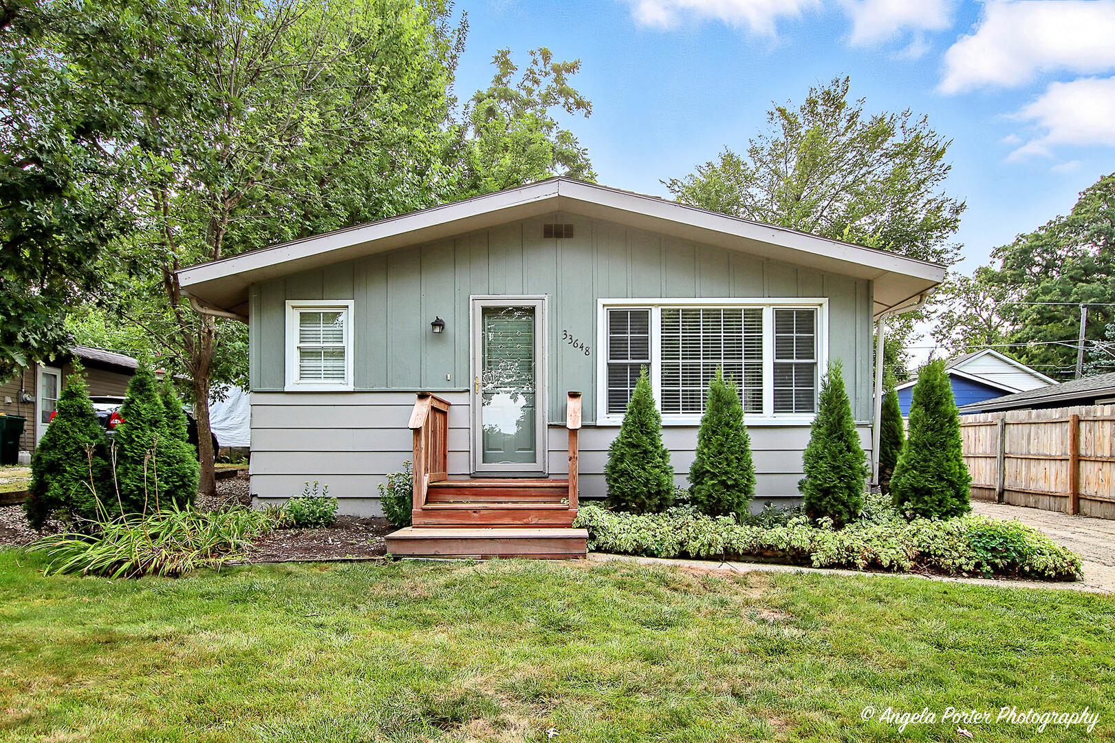 33648 N Oakland Drive