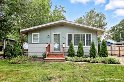 Tiny photo for 33648 N Oakland Drive, Gages Lake, IL 60030 (MLS # 12463073)