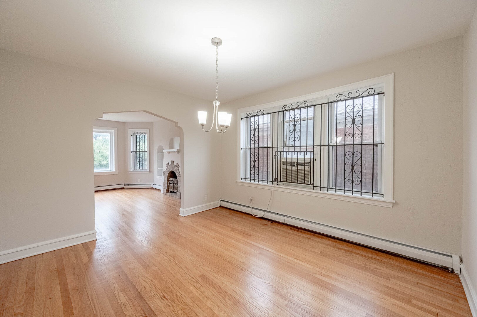 8344 S Lafayette Avenue