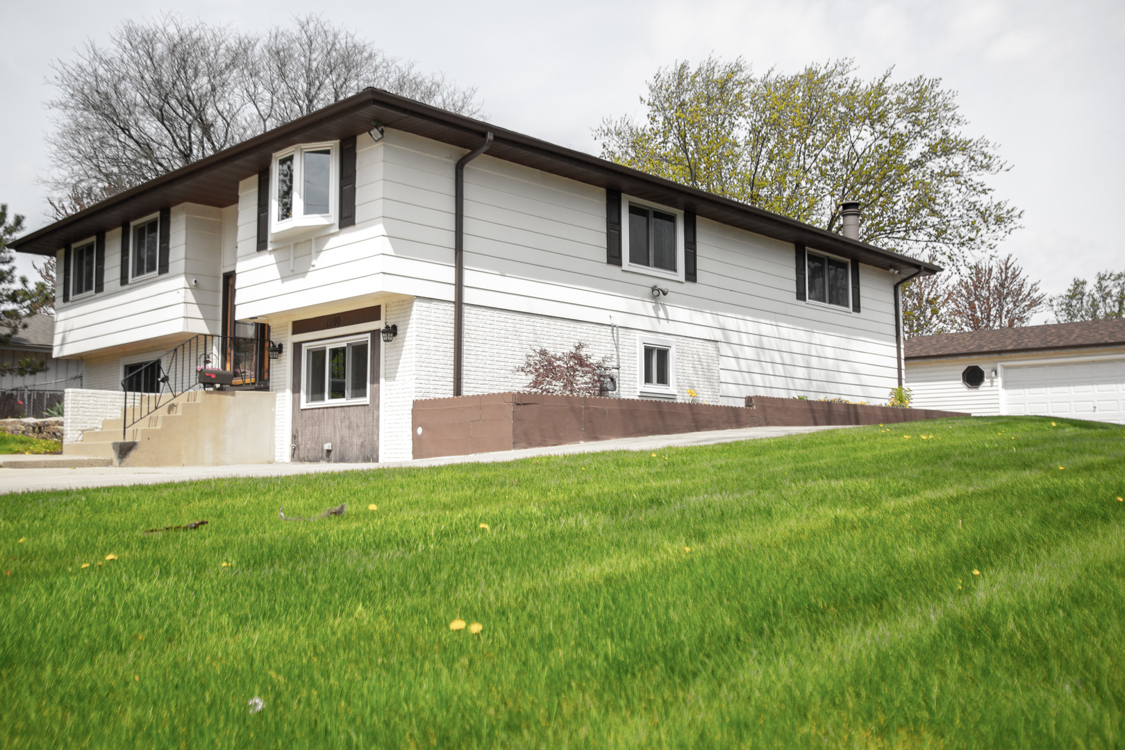 1500 W Wise Road