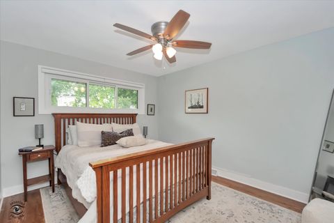 Tiny photo for 801 N Stone Avenue, La Grange Park, IL 60526 (MLS # 12698475)