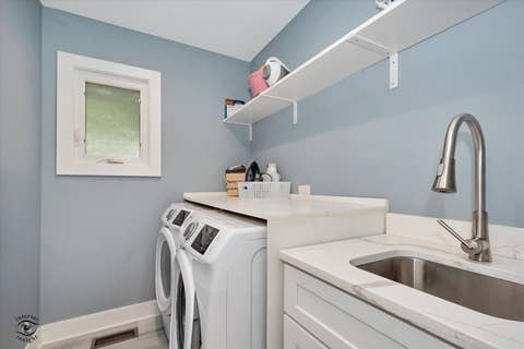 Tiny photo for 801 N Stone Avenue, La Grange Park, IL 60526 (MLS # 12698475)