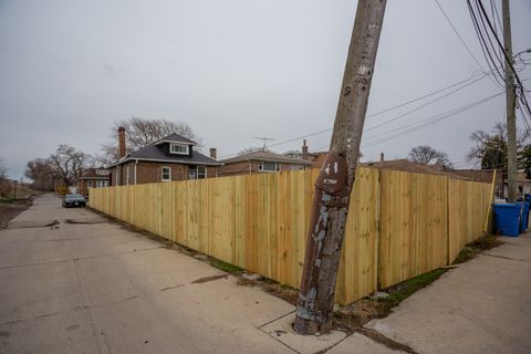 Tiny photo for 7500 S Honore Street, Chicago, IL 60620 (MLS # 12619590)