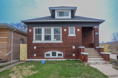 Photo of 7500 S Honore Street, Chicago, IL 60620 (MLS # 12619590)