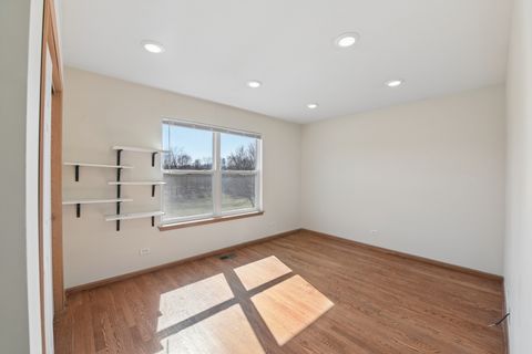 Tiny photo for 154 SUNDANCE Road, Matteson, IL 60443 (MLS # 12568894)