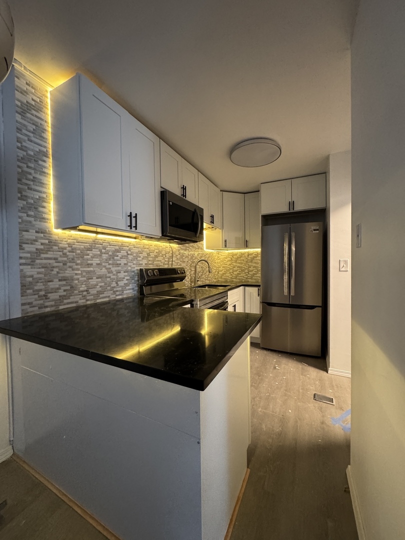 5455 N SHERIDAN Road 1807