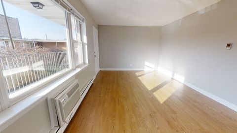 Tiny photo for 6606 Windsor Avenue #2A, Berwyn, IL 60402 (MLS # 12601107)