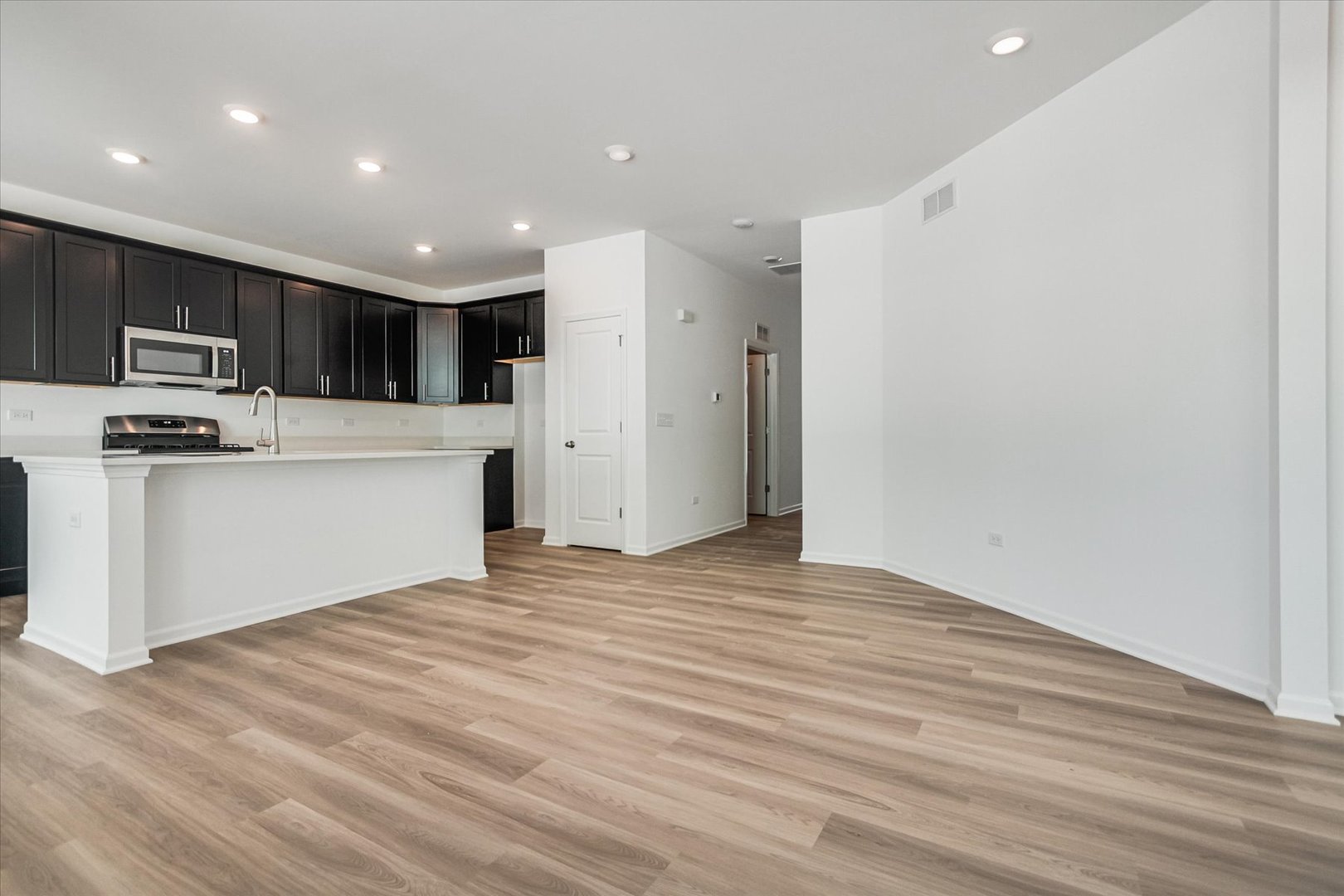 4 Harborside Way