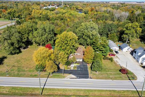 Tiny photo for 201 E Vanderkarr Road, St. Anne, IL 60964 (MLS # 12471185)
