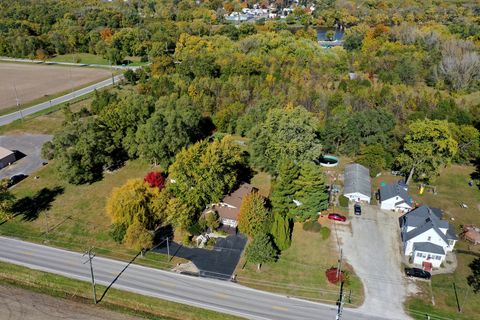 Tiny photo for 201 E Vanderkarr Road, St. Anne, IL 60964 (MLS # 12471185)