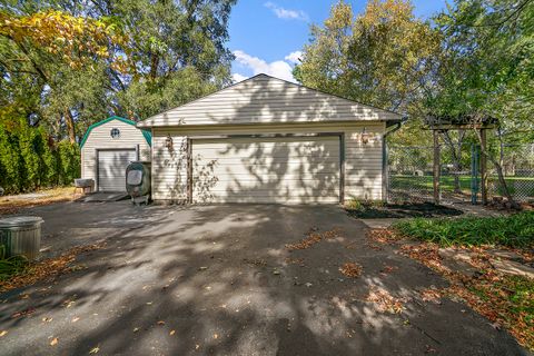 Tiny photo for 201 E Vanderkarr Road, St. Anne, IL 60964 (MLS # 12471185)