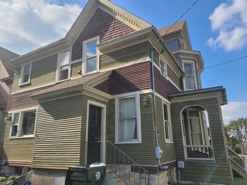 Tiny photo for 142 S Lincoln Avenue, Aurora, IL 60505 (MLS # 12495762)