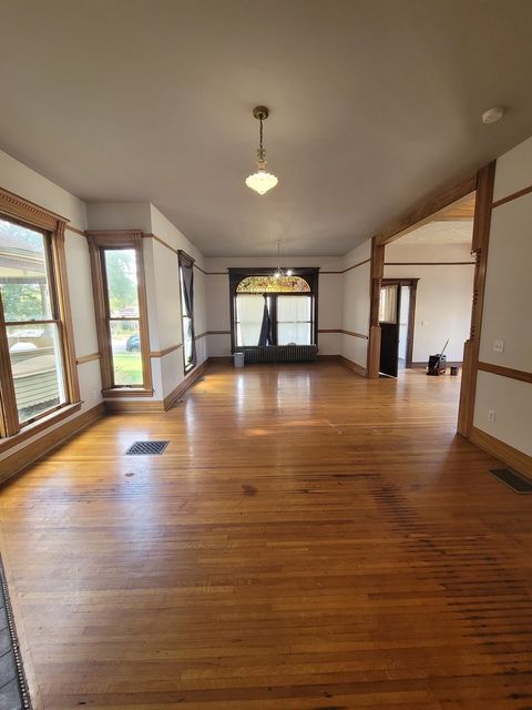 Tiny photo for 142 S Lincoln Avenue, Aurora, IL 60505 (MLS # 12495762)