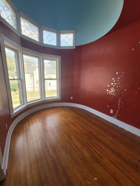 Tiny photo for 142 S Lincoln Avenue, Aurora, IL 60505 (MLS # 12495762)