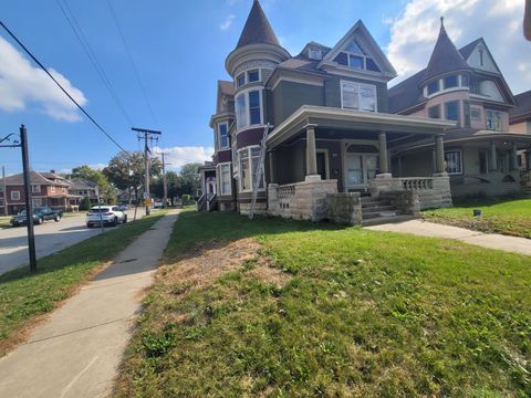 Photo of 142 S Lincoln Avenue, Aurora, IL 60505 (MLS # 12495762)