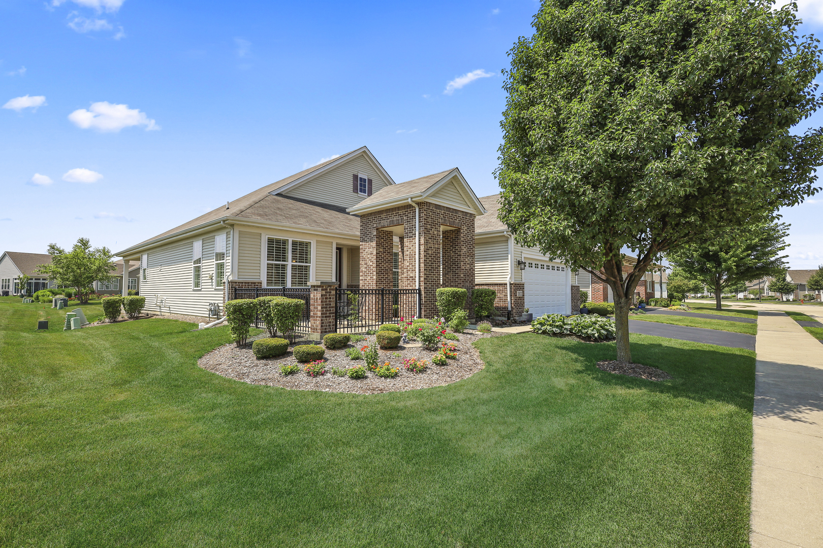 3832 Chesapeake Lane