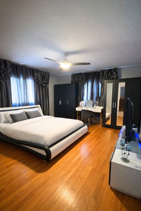 Tiny photo for 1627 Orchard Street, Des Plaines, IL 60018 (MLS # 12548566)