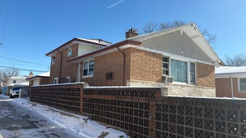 Photo of 1627 Orchard Street, Des Plaines, IL 60018 (MLS # 12548566)