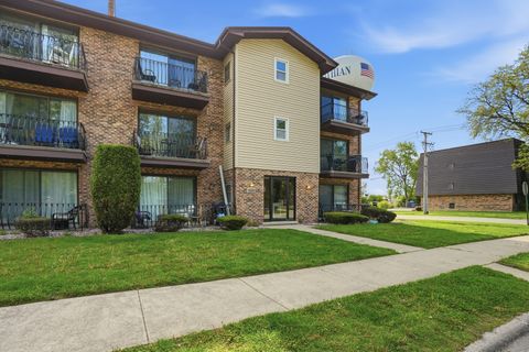 Photo of 14457 Lamon Avenue #2S, Midlothian, IL 60445 (MLS # 12647379)