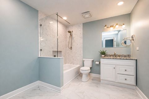 Tiny photo for 35 Manchester Lane, Vernon Hills, IL 60061 (MLS # 12596634)