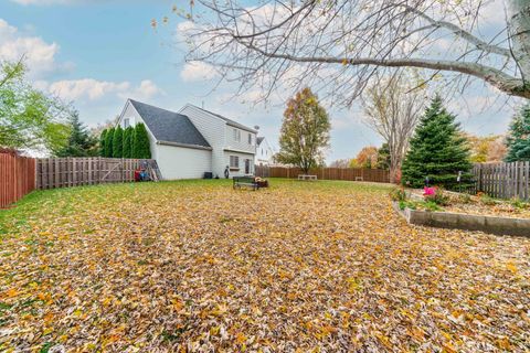 Tiny photo for 908 S Arlington Drive, Round Lake, IL 60073 (MLS # 12517075)