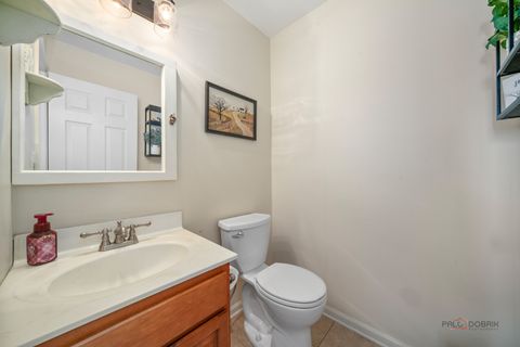 Tiny photo for 908 S Arlington Drive, Round Lake, IL 60073 (MLS # 12517075)