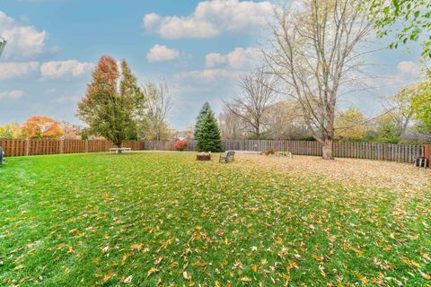 Tiny photo for 908 S Arlington Drive, Round Lake, IL 60073 (MLS # 12517075)