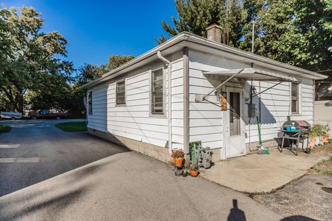 Tiny photo for 2202 E Washington Street, Joliet, IL 60433 (MLS # 12479340)