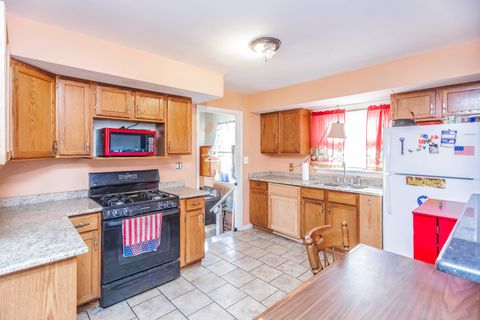 Tiny photo for 2202 E Washington Street, Joliet, IL 60433 (MLS # 12479340)