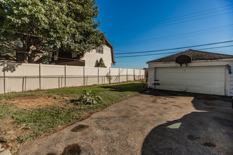 Tiny photo for 2202 E Washington Street, Joliet, IL 60433 (MLS # 12479340)