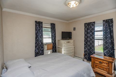 Tiny photo for 2202 E Washington Street, Joliet, IL 60433 (MLS # 12479340)