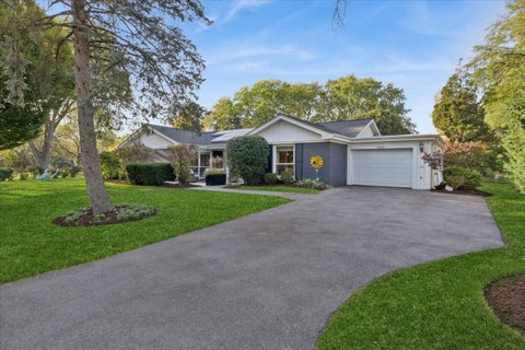 Photo of 3605 Thayer Street, Evanston, IL 60201 (MLS # 12788465)