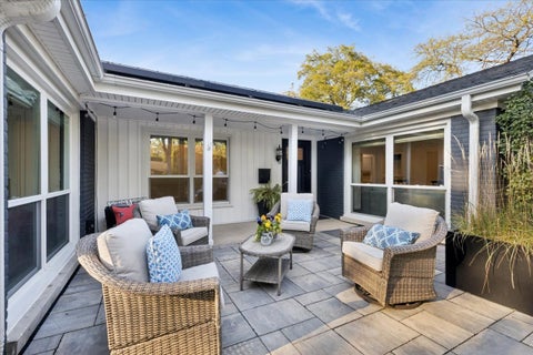 Tiny photo for 3605 Thayer Street, Evanston, IL 60201 (MLS # 12788465)