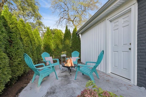 Tiny photo for 3605 Thayer Street, Evanston, IL 60201 (MLS # 12788465)