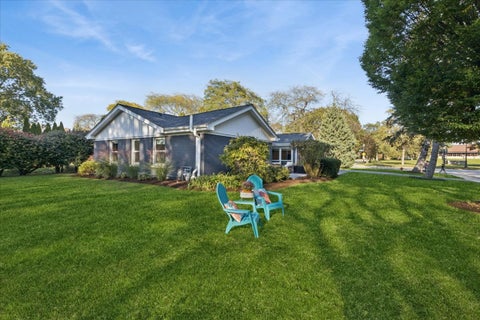 Tiny photo for 3605 Thayer Street, Evanston, IL 60201 (MLS # 12788465)