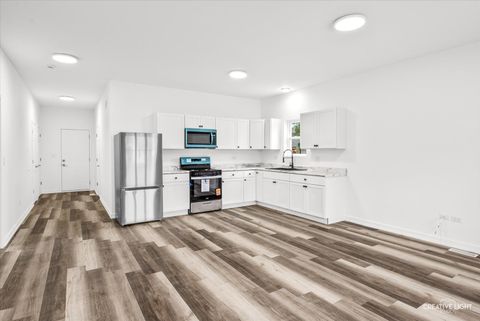 Tiny photo for 660 S Margaret Street, Rockdale, IL 60436 (MLS # 12611164)