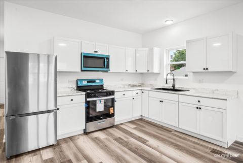 Tiny photo for 660 S Margaret Street, Rockdale, IL 60436 (MLS # 12611164)